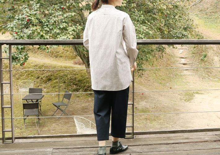 ロルカ　リネン　コットン　ブラウス　ストライプ ベージュ　ブルー　30代40代50代60代70代　森の８カテン　ボーダー
