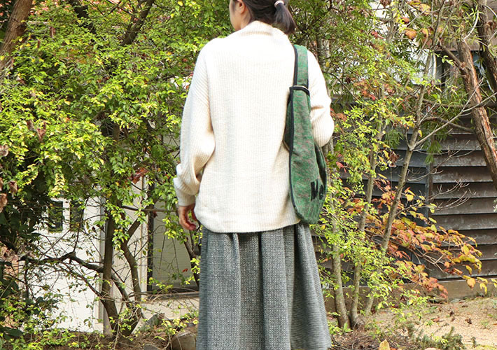 EnaKuam 　フェルト　リネン　バッグ 30代40代50代60代70代80代　レディース ネパール製　アースフレンドリー　エナクアム　ハンドメイド