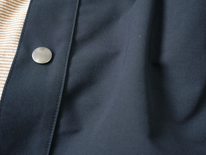 NARU　日本製　ロルカ　森の８カテン　マウンテンパーカー　撥水　アウター　フーディー　フード　女性　ネイビー　ブルー　コットン　ドルマンスリーブ　30代40代50代60代70代80代　上品