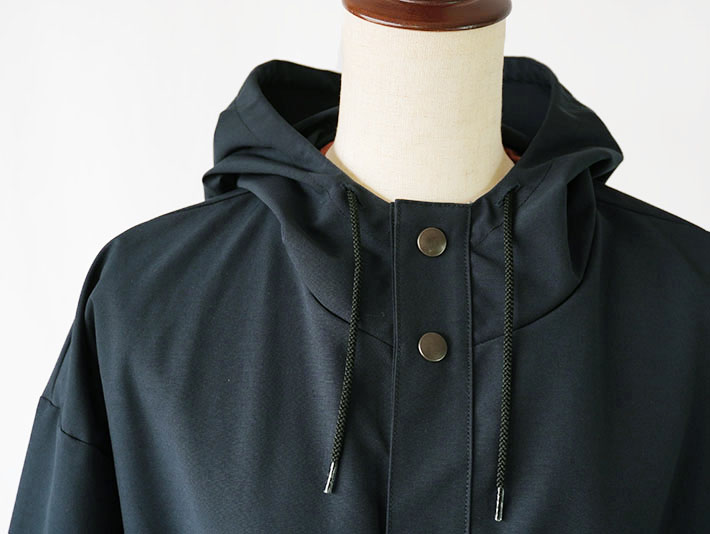 NARU　日本製　ロルカ　森の８カテン　マウンテンパーカー　撥水　アウター　フーディー　フード　女性　ネイビー　ブルー　コットン　ドルマンスリーブ　30代40代50代60代70代80代　上品