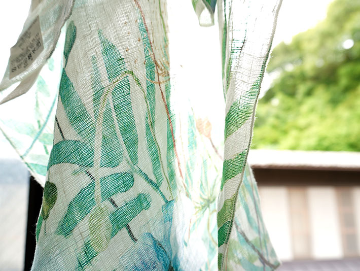 リーノエリーナ　リネンエプロン リネンハンカチ　LinoeLina　フルエプロン　麻　リトアニア製　上品　30代40代50代60代70代80代　森の８カテン　ｒｏｌｃａ