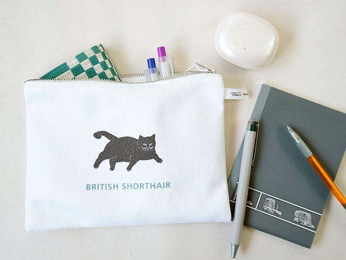 TOMOTAKE　トモタケ　森の８カテン　ハンカチ　コットン　トモタケ　tomotake　ポーチ　コースター　泥染め　ロルカ　MUDDY WORKS UnPAIN あんぱん　アンパン　Tシャツ　BRITISHSHORTHAIR　ネコ　ねこ　男女兼用